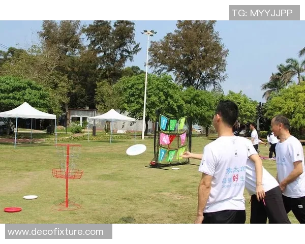 南京飞盘队与杭州飞盘队赛后复盘分析个人能力的对比与启示 南京飞盘队与杭州飞盘队赛后复盘分析个人能力的对比与启示