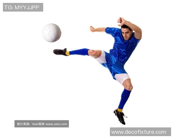 白人足球明星帅气瞬间大合集展现运动魅力与风采