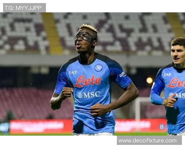 足球明星圆头形象大赏展现他们独特魅力与风采的精彩瞬间 足球明星圆头形象大赏展现他们独特魅力与风采的精彩瞬间