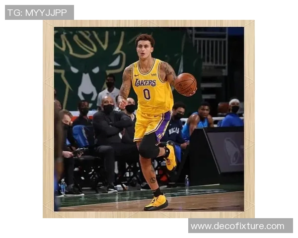 27号篮球衣与足球明星的传奇交汇探索运动界的跨界魅力与影响力